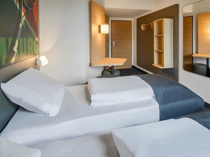 Bedroom 2, B&B Hotel Bad Homburg, Hochtaunuskreis
