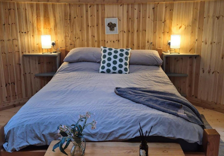 Primary image, Unique Retreat Sleeps 2 With Hot Tub & Pets Ok