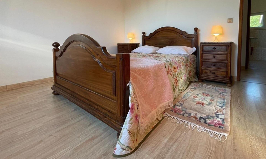 Room 4, 3-bed - Sleeps 6 - Private Pool - Aircon - Pets, Terras de Bouro
