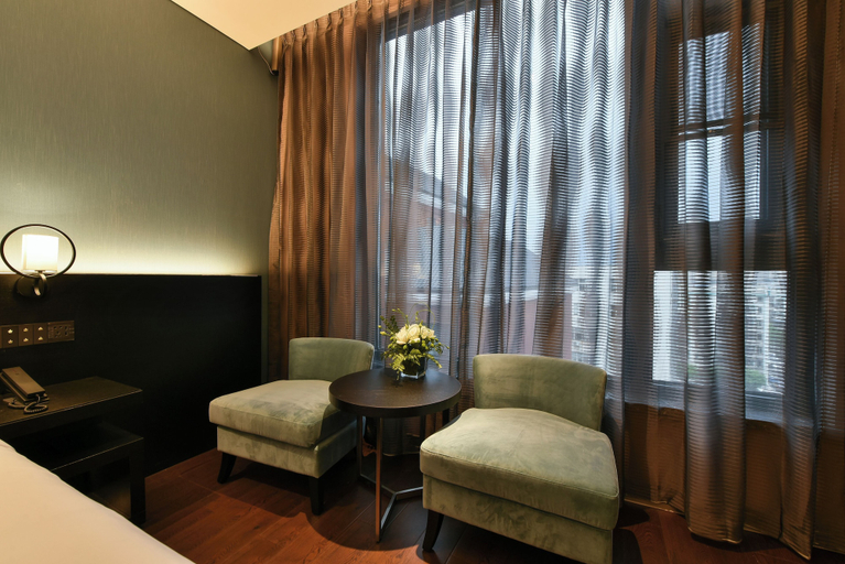 Room 2, Crystal Orange Guomao Joy City, Beijing