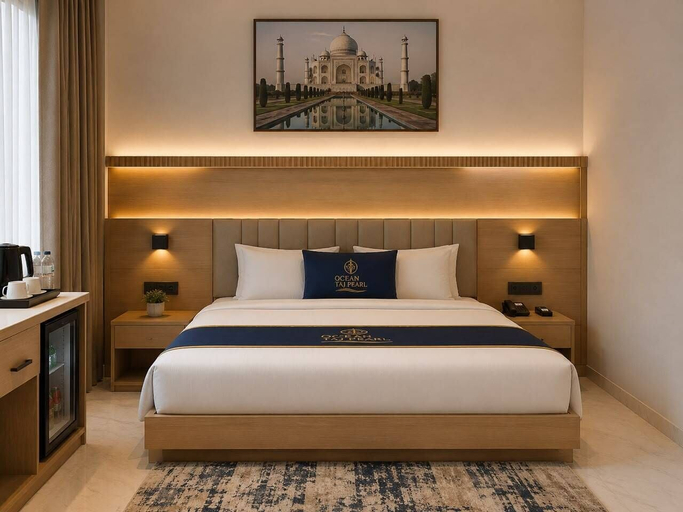 Room 1, Hotel Ocean Pearl, Agra