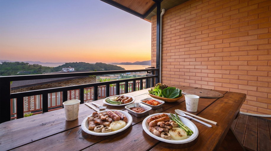 Food & Drinks, Yeosu Hwangto Pension, Yeosu