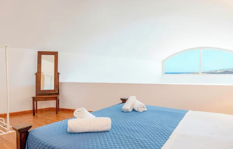 Bedroom 3, Solis Akrotiri Villa, South Aegean
