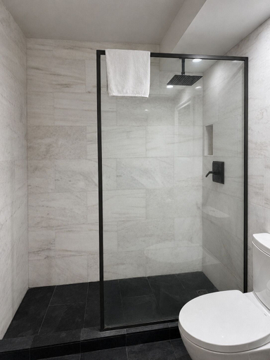 Bathroom 4, Hotel La Croix, Honolulu