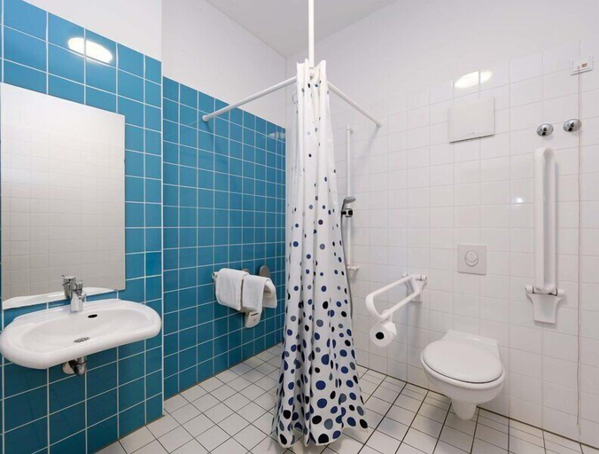 Bathroom 5, B&B Hotel Potsdam, Potsdam