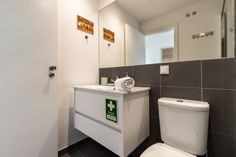 Bathroom, Belem Design 04 by Homing, Lisbon