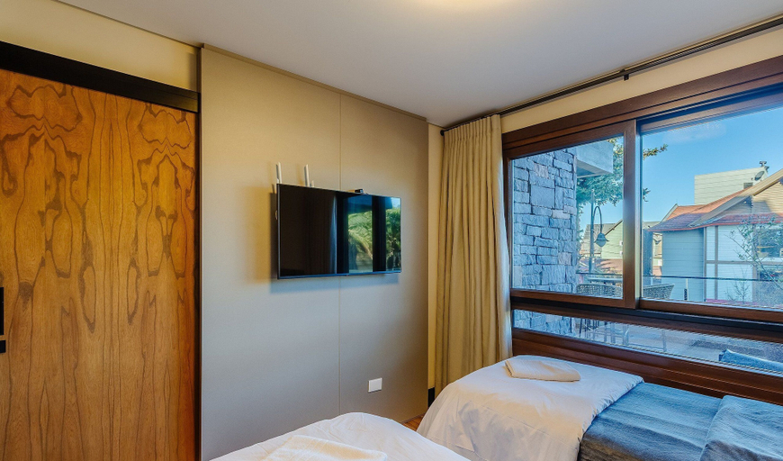 Room 3, Apt w/ Balcony, Fireplace & View in Center Dms0107, Gramado