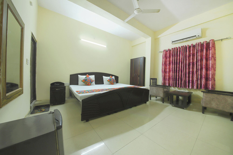 Room 5, Fabhotel Maharaja Palace, Hardwar