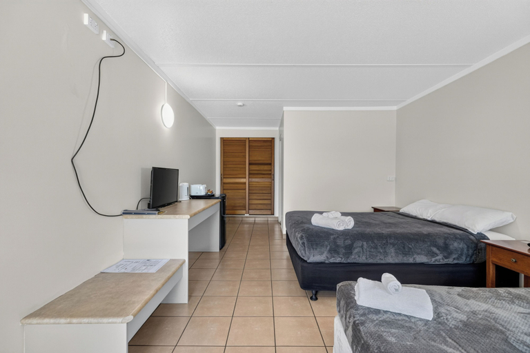 Room 5, Black Nugget Hotel, Belyando