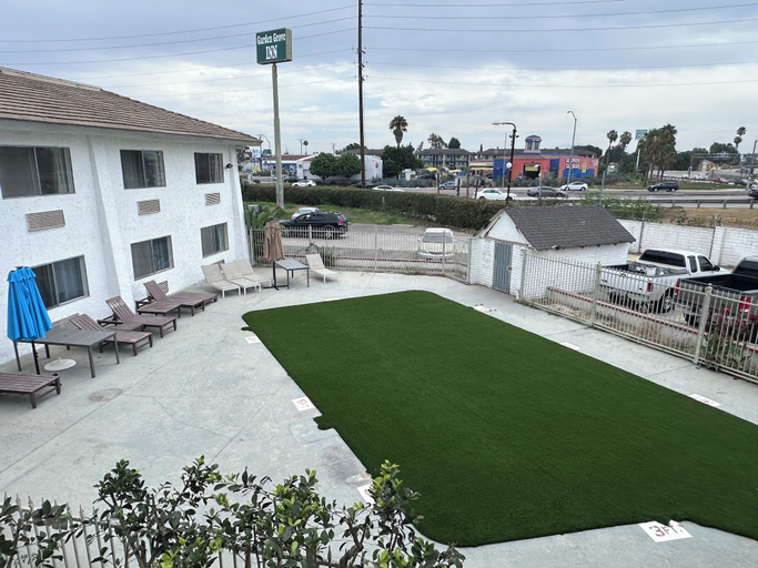 Others 4, Garden Grove Inn, Orange