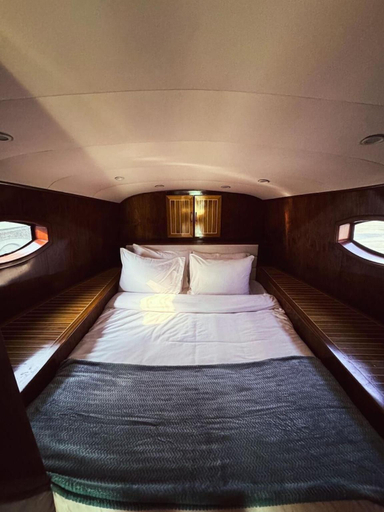 Bedroom 2, Overnight Super Yacht Experience - ORCHID, Yas Island