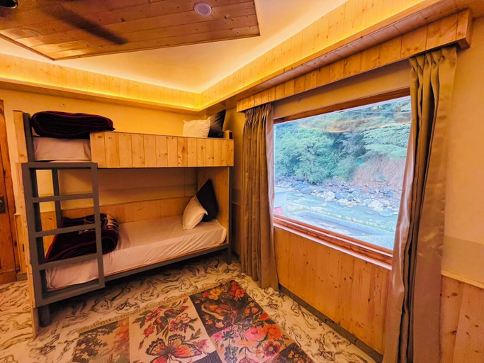 Room 4, Man Mauji Villa, Kullu