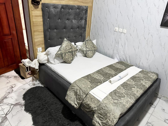 Room 4, BISSO HOTEL, Wouri
