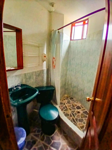 Bathroom 4, Hotel Coturpa, Quijos