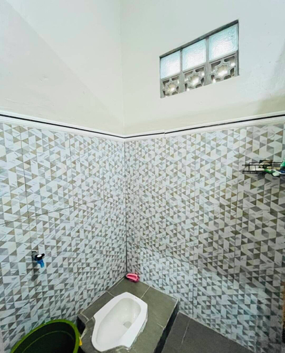 Bathroom 2, Cozzy Homestay Rain, Lebak