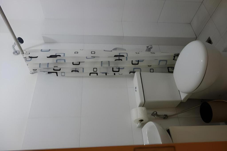 Bathroom 3, Hotel Monde, Dagupan City