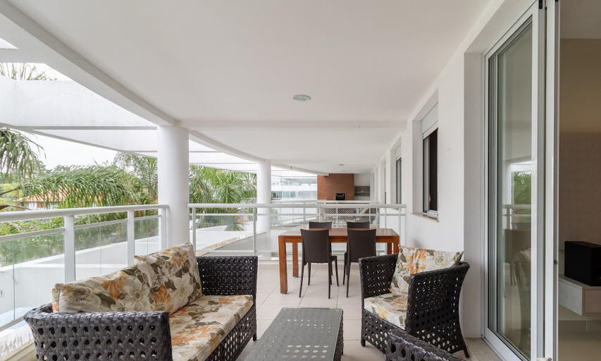 Outdoor dining, Apt in Resort 200m From the Beach Floripa Mhe0213, Florianopolis