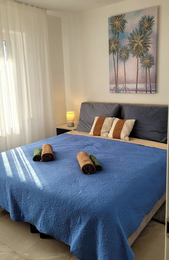 Room 4, Charming apt With Balcony in the Heart of Split, Split