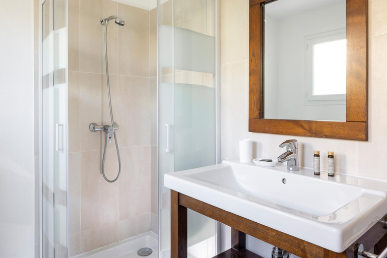 Bathroom, Casa Mia, Corse-du-Sud