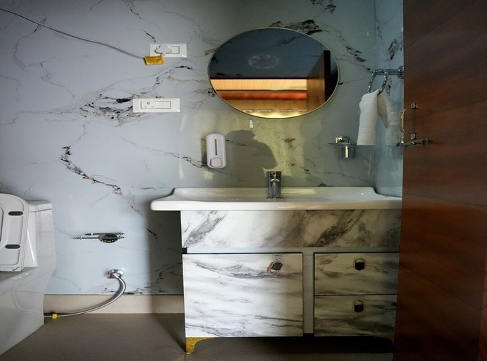 Bathroom 3, Rauntyali Tehri, Tehri Garhwal