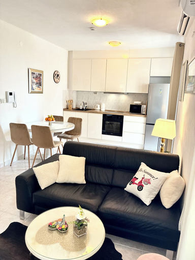 Living area 2, Beach Nest, Split