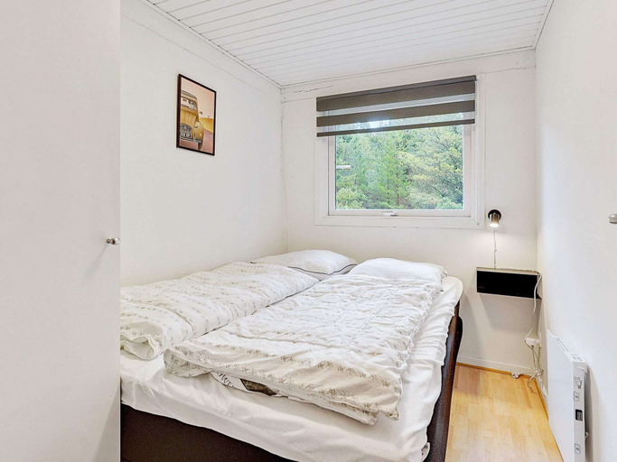 Bedroom 3, 8 Person Holiday Home in Romo, Tønder