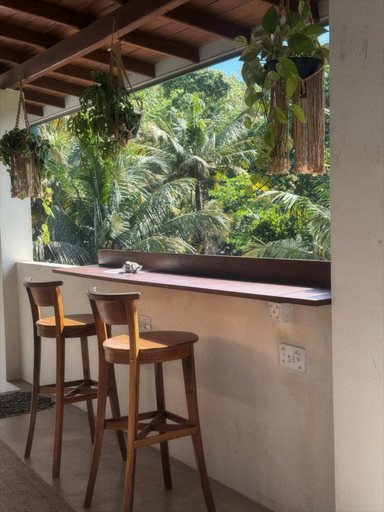 Outdoor dining, The Green Station - Hiriketiya, Dickwella