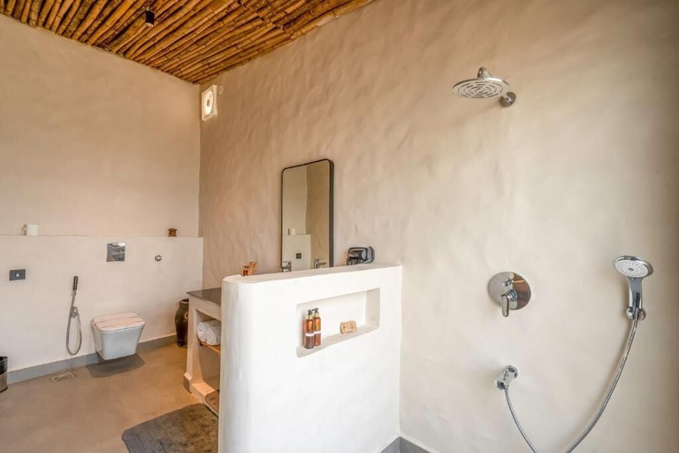 Bathroom 4, Kurja Jawai, Pali