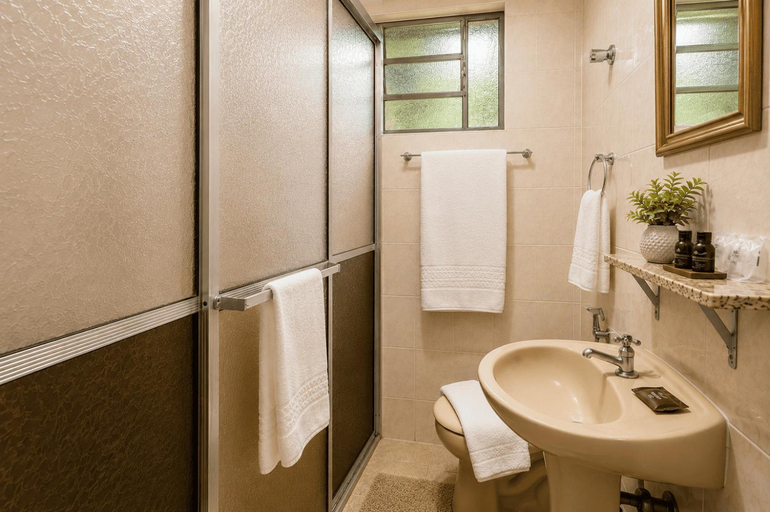 Bathroom 3, Hotel Fazenda Aguas de Lindoia, Águas de Lindóia