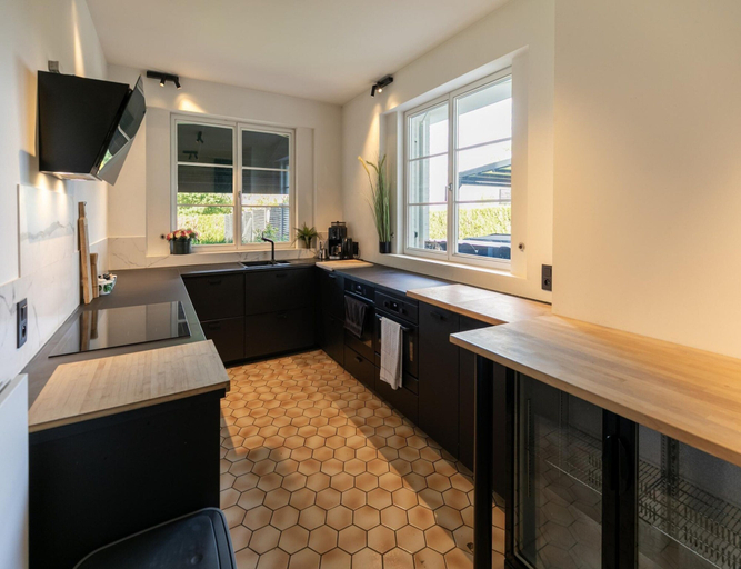 Private kitchen 3, Luxury family villa in Bilzen - Villa Alba, Limburg