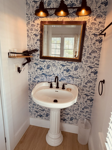 Bathroom 4, The Independent Inn - Formerly Heron House Court, Monroe