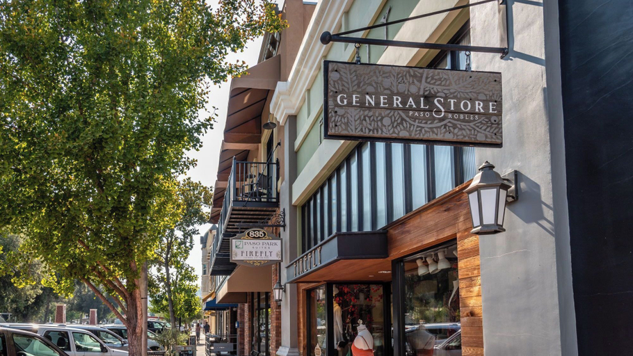 Interior 2, Paso Park Suites by Avantstay 2 Private Balconies + Town Square Views Downtown Paso Robles, San Luis Obispo