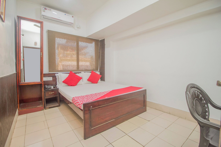 Room 5, Collection O Sevoke Crossway Siliguri, Jalpaiguri