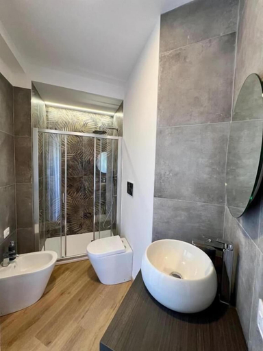 Bathroom 4, Foligno City Rooms, Perugia
