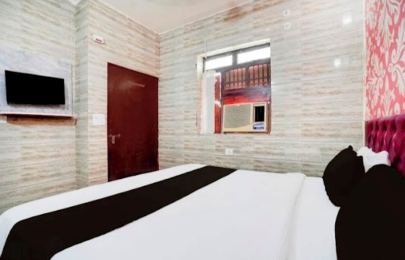 Room 5, COMFORT HOME STAY, Agra