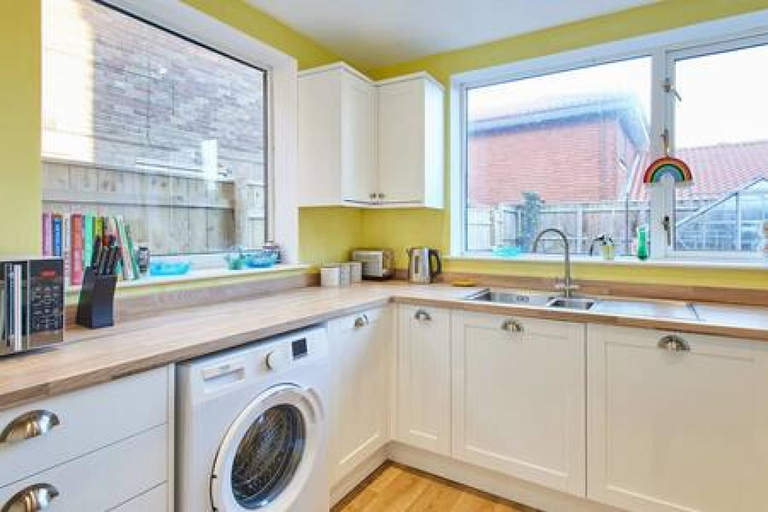 Others 5, Host Stay St Mark s Close, Redcar and Cleveland