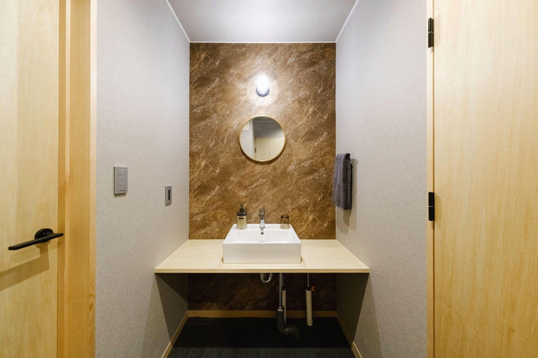 Bathroom 4, The Landmark, Furano