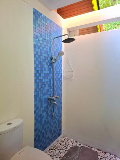 Bathroom 5, Bleu Verde i am colors, Lombok