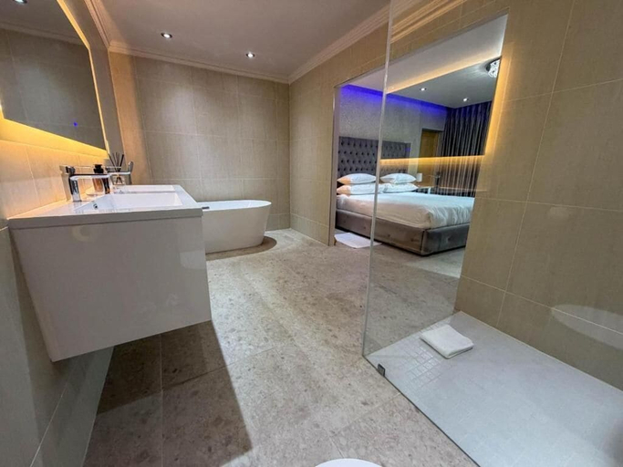 Bathroom 4, Silva Villa, Ekurhuleni