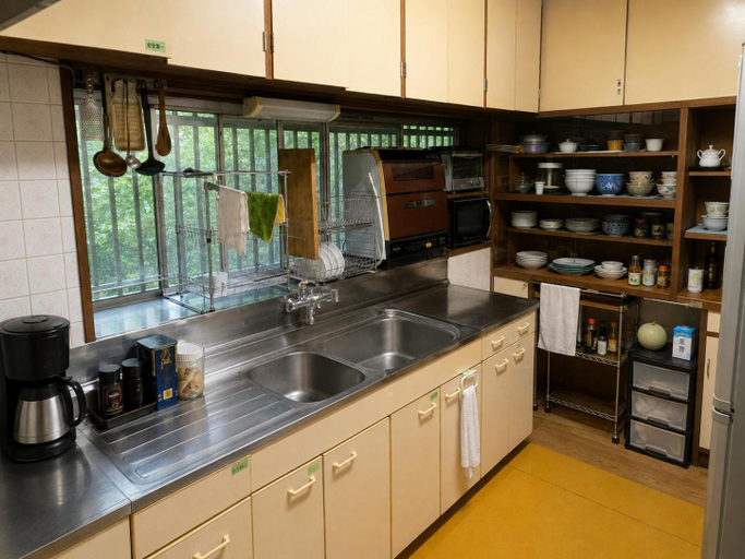 Food & Drinks 4, Oomiyabase Retro Guesthouse - Easy access to Tokyo and Narita airport, Chiba