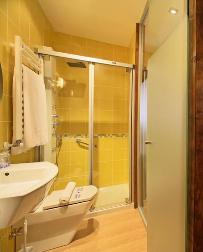 Bathroom 5, Hotel Rural Besaro - Selva de Irati, Navarra