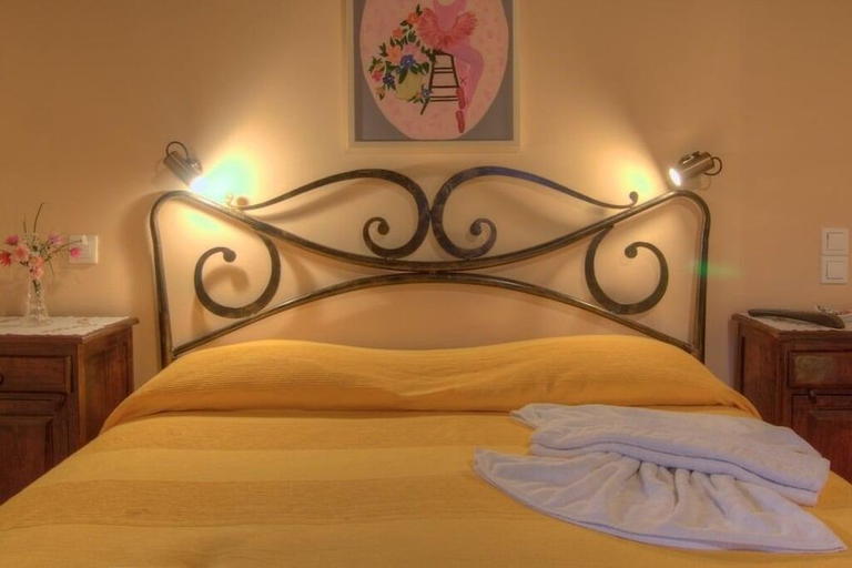Bedroom 2, Pension Lucy, Crete