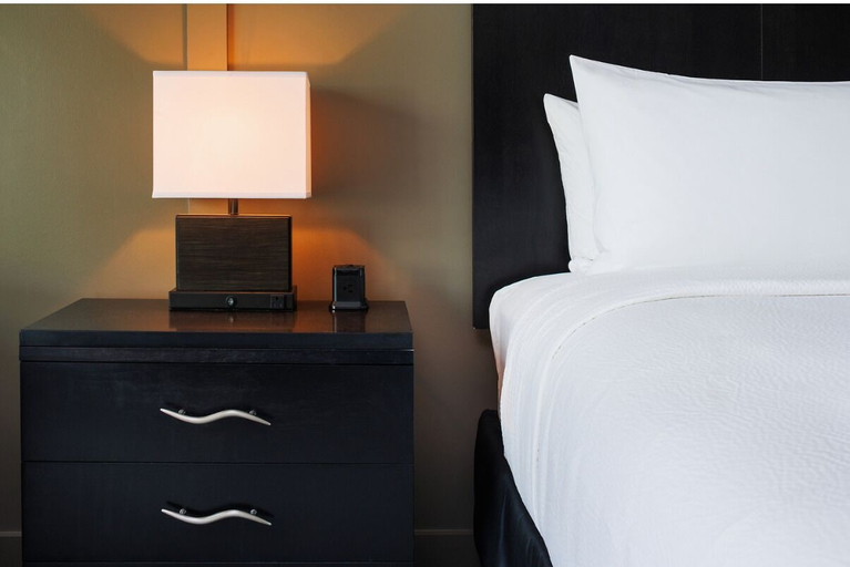 Bedroom 4, Ironwood Lodge, Lake Elmo, Series by Marriott, Washington