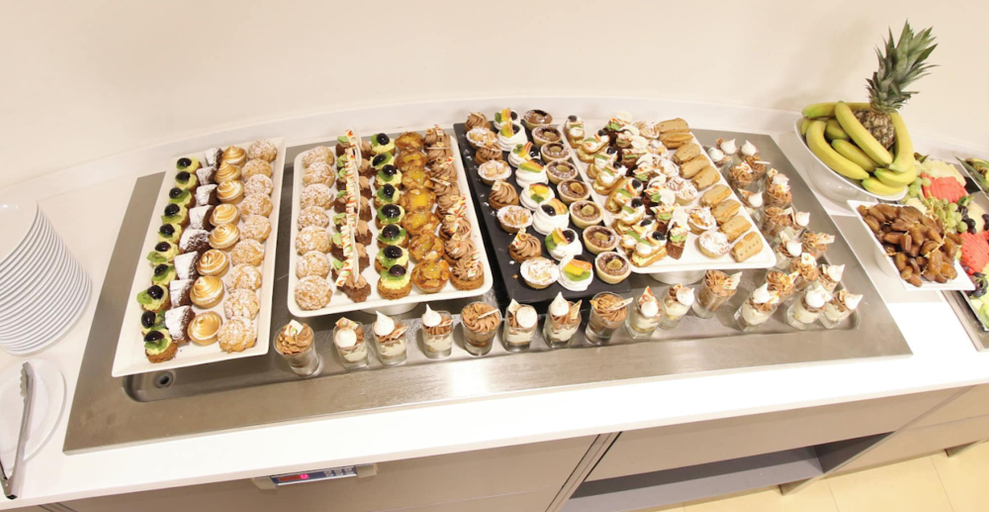 Food & Drinks 5, Royaume Hotel Aeroport, Les Eucalyptus