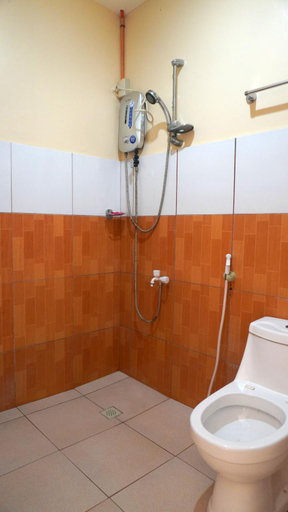 Bathroom 3, CG'S TRAVELLERS INN, Panglao
