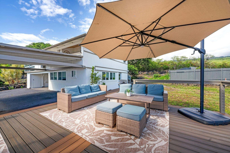 Terrace/patio 2, Big Island Kahaluu Surf Boutique #4 2 Bedroom Apts