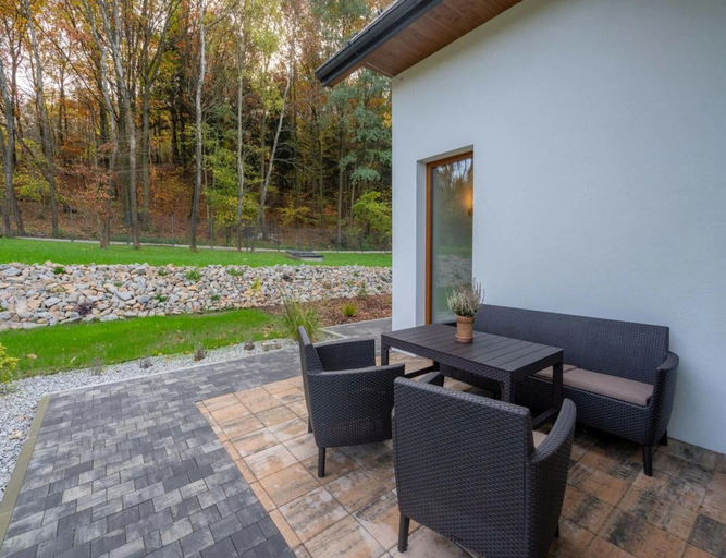 Balcony 3, Large Holiday Villa With Garden, Sauna and Jacuzzi, Wadowice