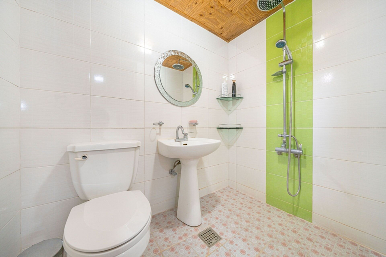 Bathroom 3, Gapyeong Art Pension, Gapyeong