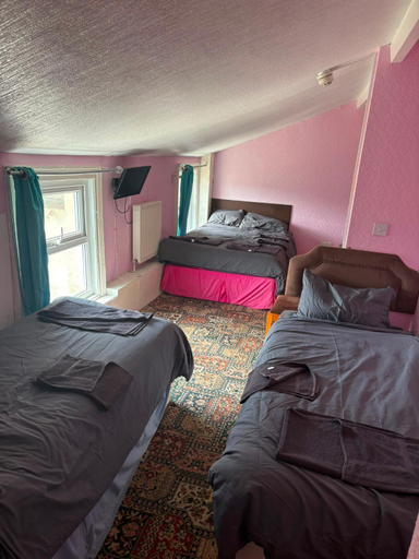 Bedroom 3, Cowley hotel, Blackpool