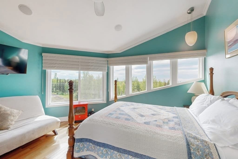 Interior 2, South Anchorage Apartment w/ Shared Deck & Wildlife, Anchorage